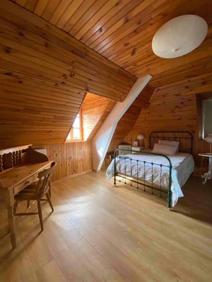 Bed and Breakfast Le Bearn Sous Les Toits Nay  Exterior foto